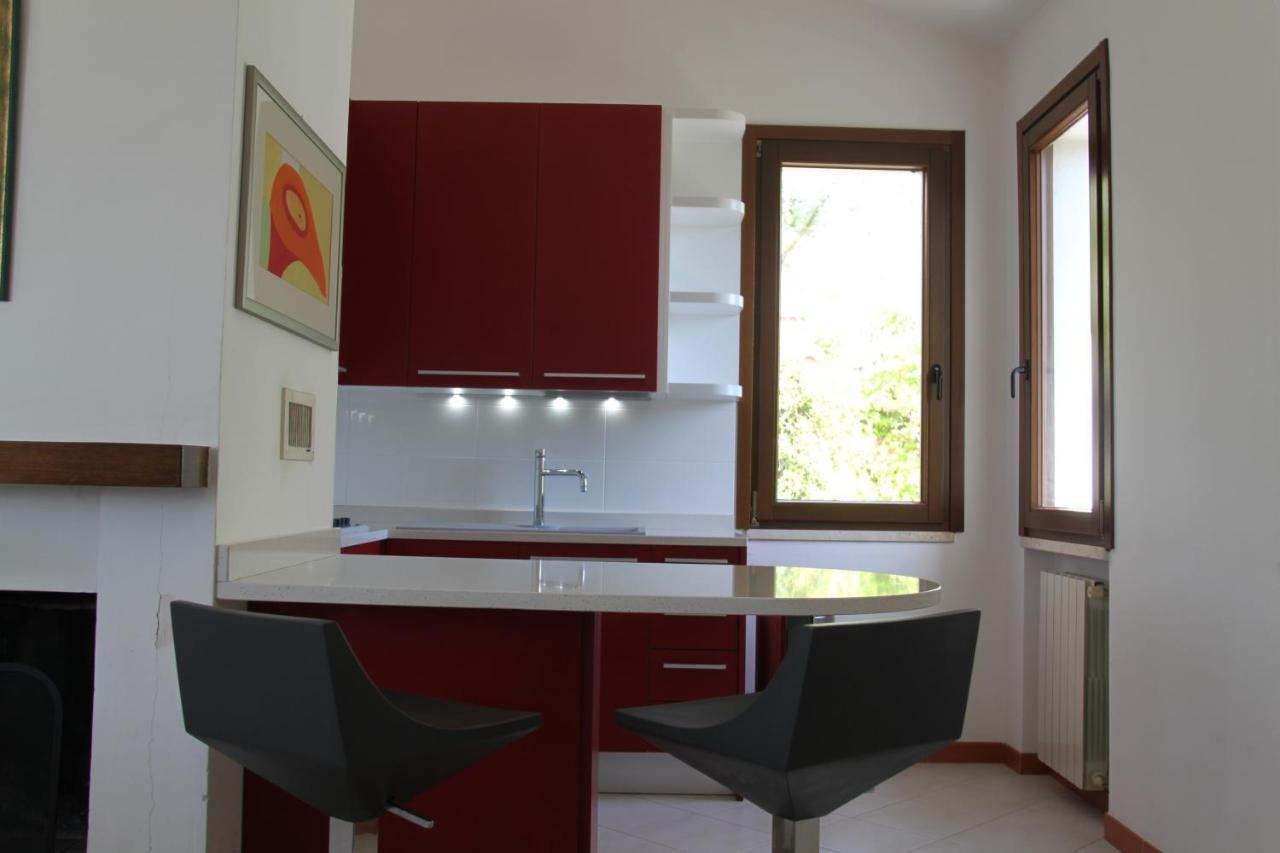 Villino Con Piscina Villa แตร์นี ภายนอก รูปภาพ