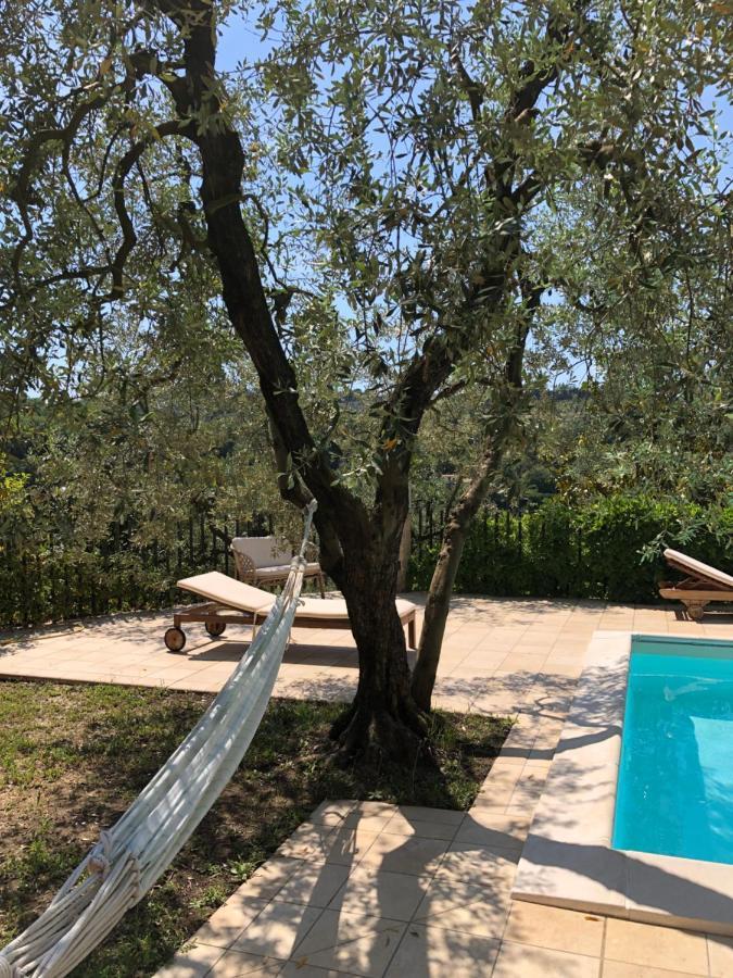 Villino Con Piscina Villa แตร์นี ภายนอก รูปภาพ