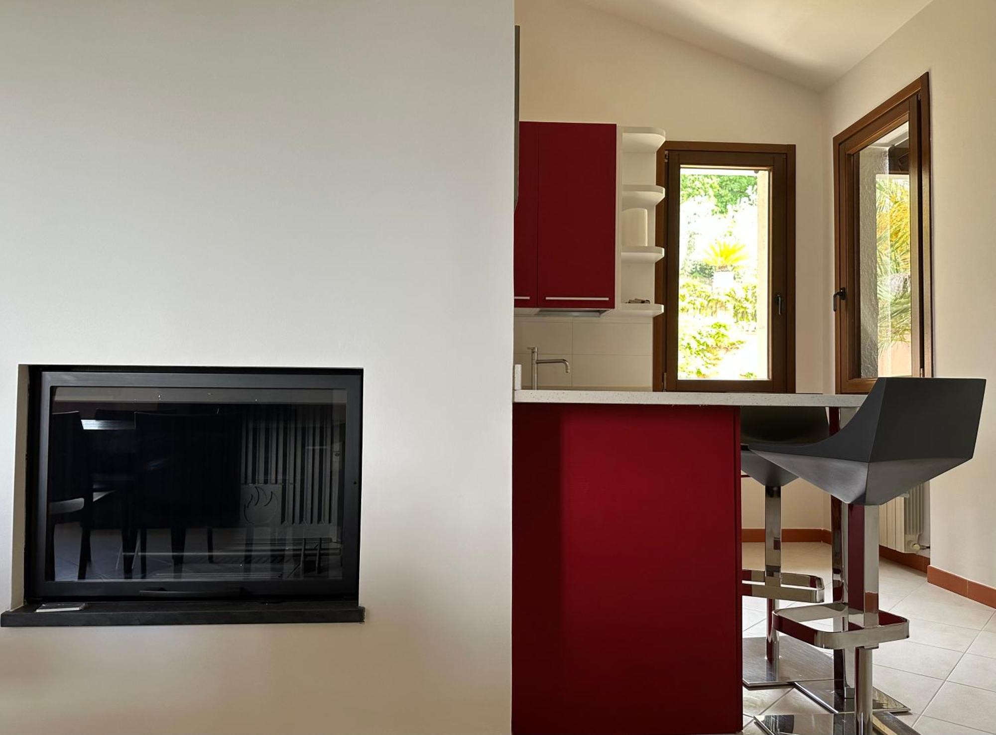 Villino Con Piscina Villa แตร์นี ภายนอก รูปภาพ